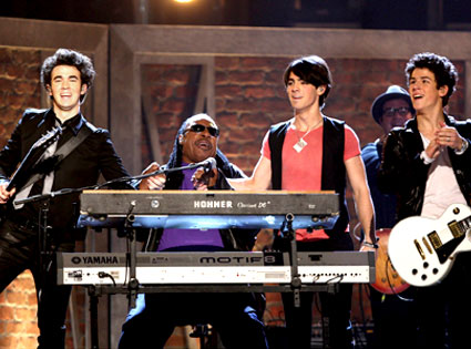 Jonas Brothers, Steve Wonder Jonas Brothers, Steve Wonder